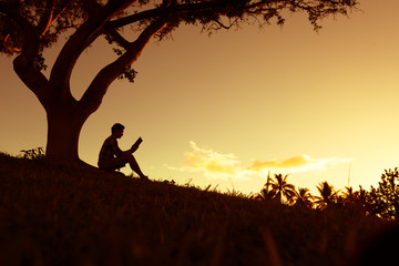 模特T台步骤及T台训练技巧